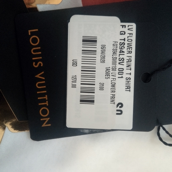 RARE LIMITED EDITION 100% AUTHENTIC LOUIS VUITTON POPPY FLOWER T-SHIRT WITH BOX! - Picture 6 of 12